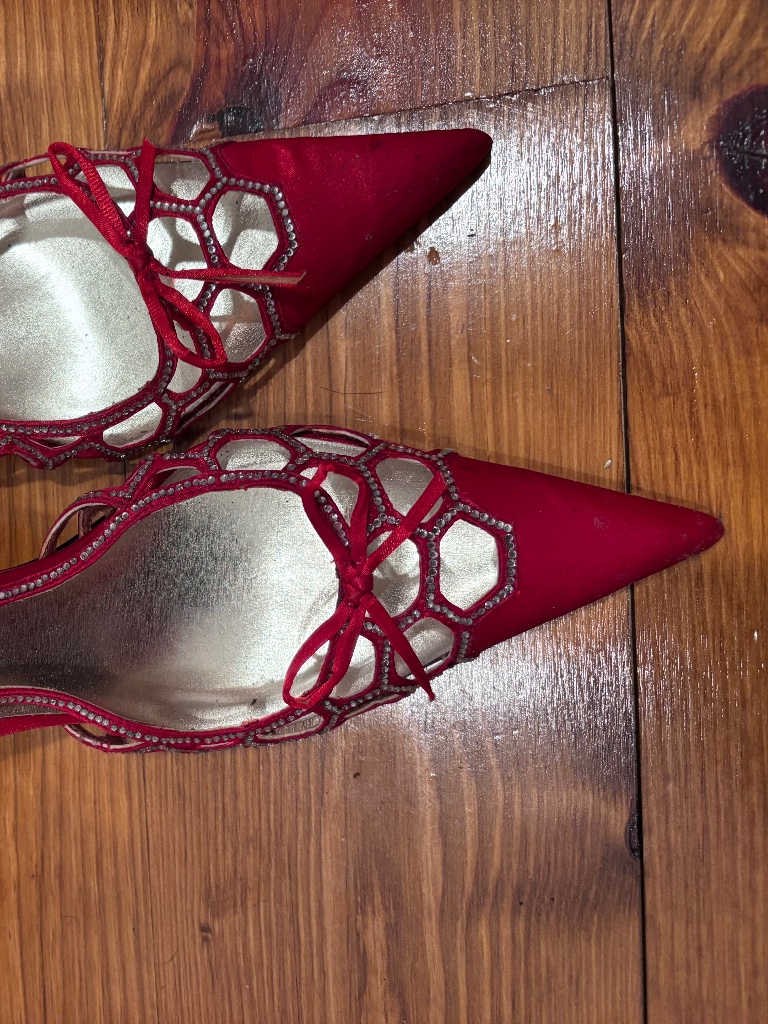 Vintage Red Pumps